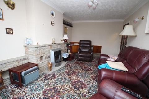 10 Brackendale Grove, Bradford, BD10 0TS