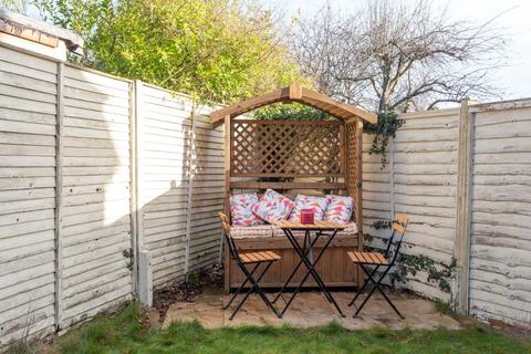 12 Mayfield Drive, Caversham, Reading, RG4 5JS