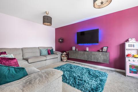 11 Blush Crescent, Carterton, OX18 1DA