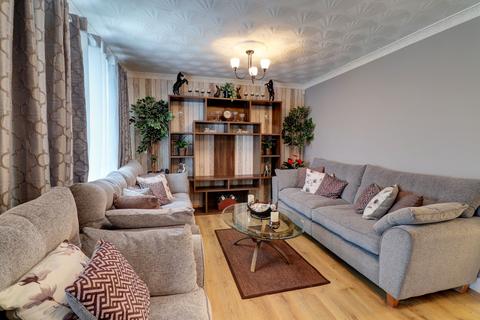 18 Halfway Drive, Halfway, Sheffield, S20 4TH