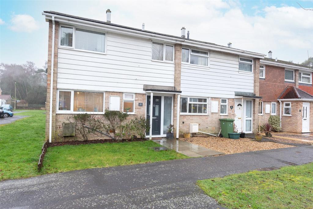 Hangar Road, Tadley, RG26 3 bed end of terrace house £300,000