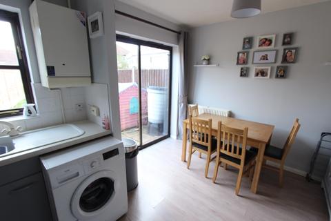 10 Cedar Rise, South Ockendon, RM15 6RB