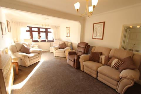 6 Brookmans Avenue, Grays, RM16 2LN