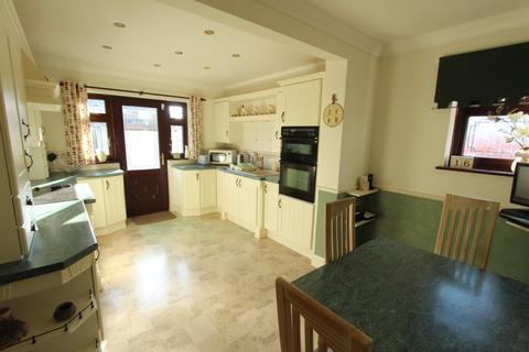 6 Brookmans Avenue, Grays, RM16 2LN