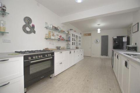 69 Barrowby Road, Grantham, NG31 8AB