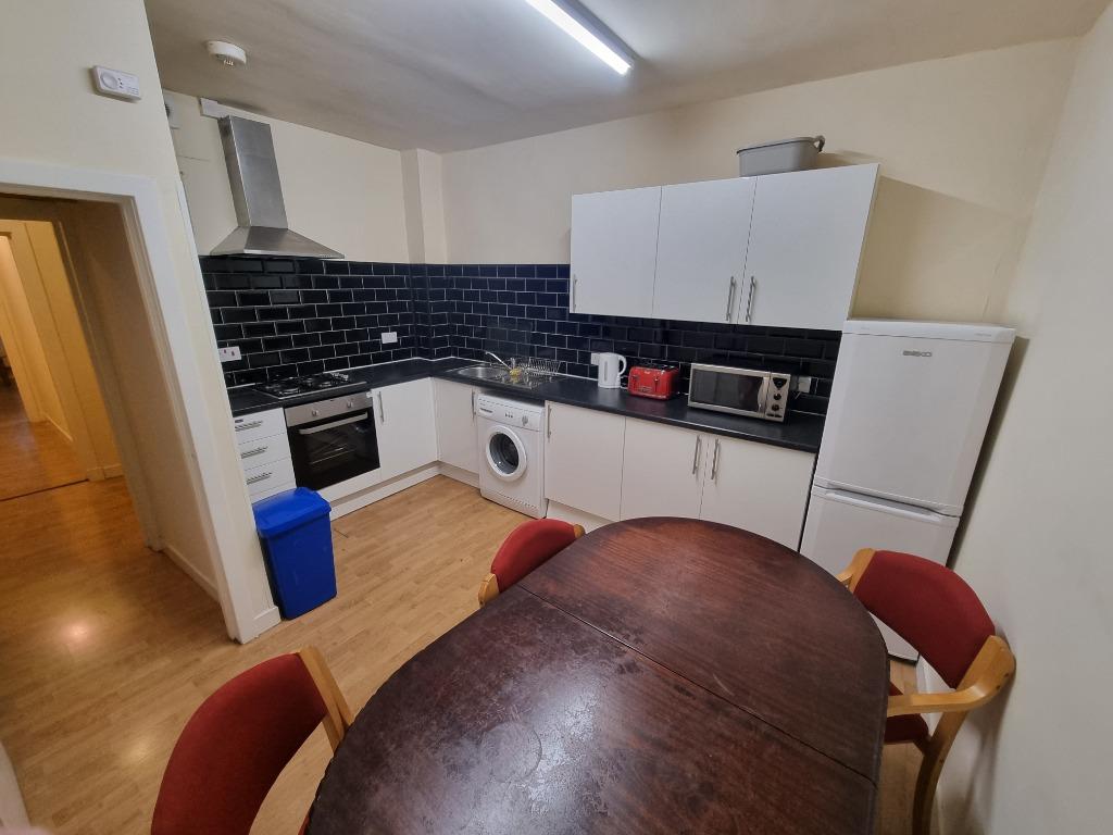 Apartment in Edinburgh - View 5