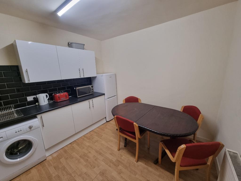 Apartment in Edinburgh - More