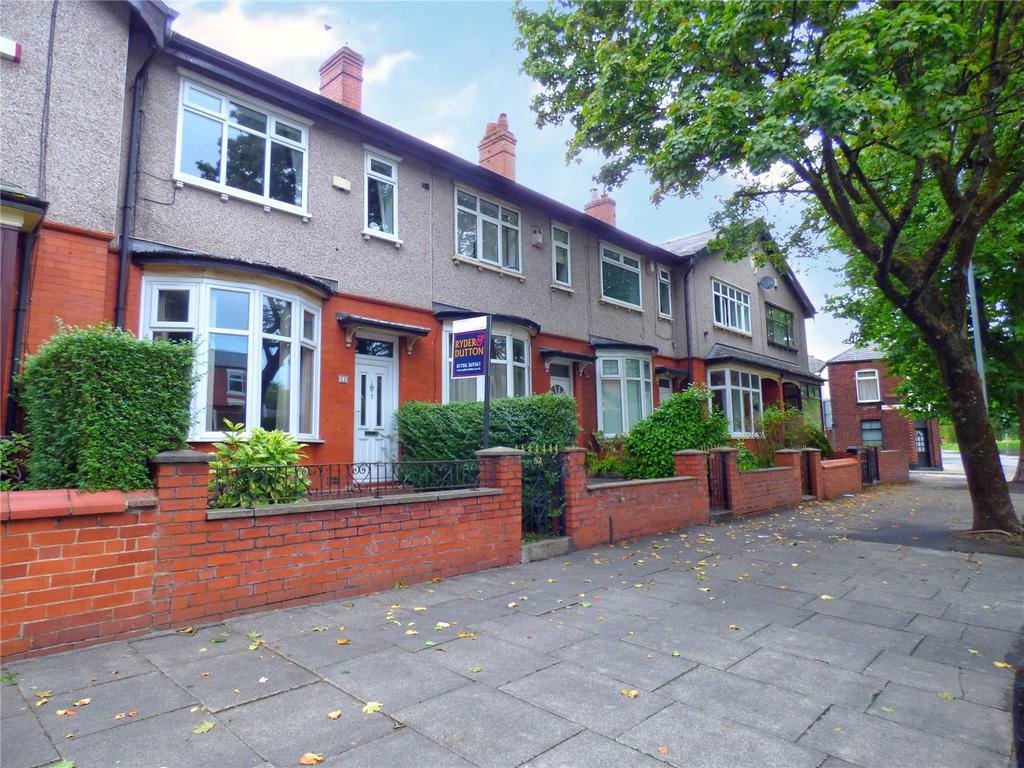 Pilsworth Road, Heywood, Lancashire, OL10 2 bed terraced house £124,950