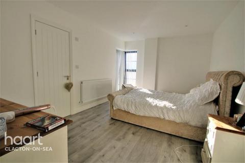 3 bedroom apartment to rent, 143 - 145 Kings Parade, Clacton-on-Sea