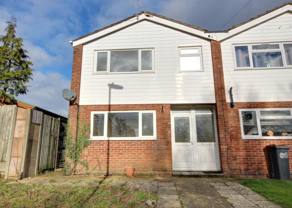 Waterlooville Galaxie Road UNFURNISHED 3 bed end of terrace house £