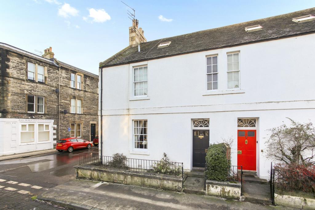 50 Millhill, Musselburgh, EH21 7RW 5 bed semidetached house £380,000