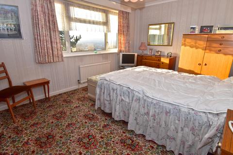 28 Maplecroft Lane, Nazeing, Waltham Abbey, EN9 2NS