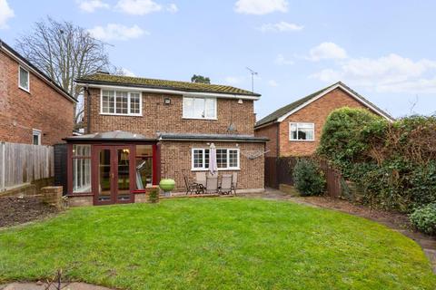 4 Deepdale Avenue, Bromley, BR2 0TJ