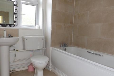 92 Eden Close, Slough, SL3 8TZ