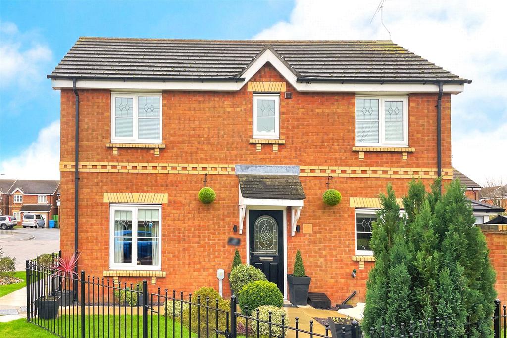 Eildon Hills Close, Hull, HU7 4 bed detached house £220,000