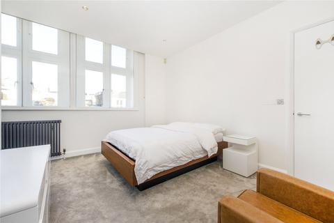 2 bedroom flat to rent, Wellington Street, London