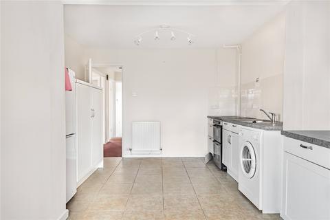 25 Bettertons Close, Fairford, GL7 4HY