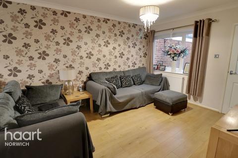 36 Fairways, Norwich, NR6 5PN