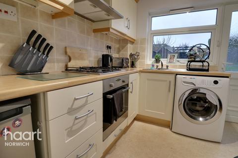 36 Fairways, Norwich, NR6 5PN