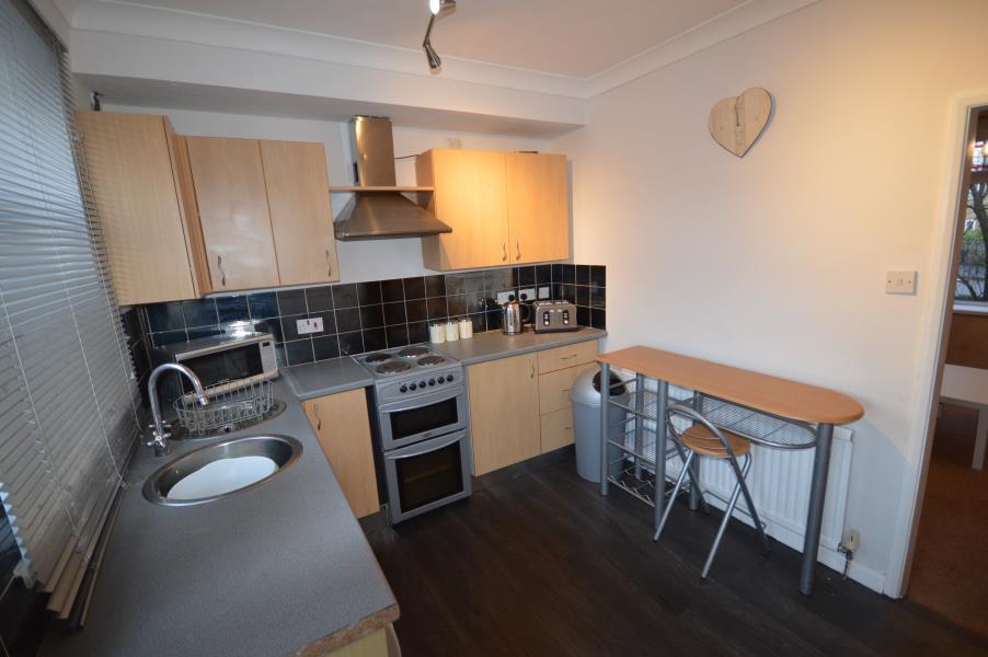 MANSFIELD ROAD, SHEFFIELD, S12 2AR 2 bed terraced house £550 pcm (£127 pw)