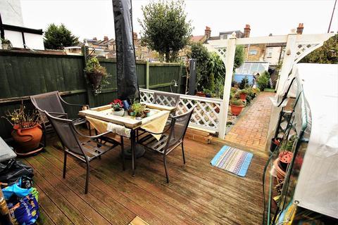 20 Smithies Road, London, SE2 0TG