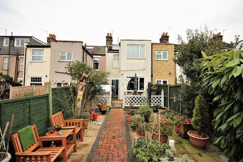 20 Smithies Road, London, SE2 0TG