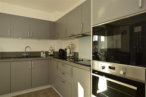 Flat 12, 6 Corys Road, Rochester, ME1 1GN