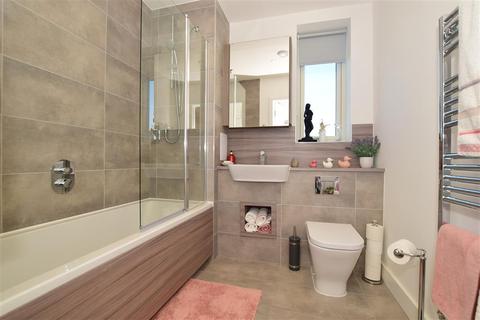 Flat 12, 6 Corys Road, Rochester, ME1 1GN