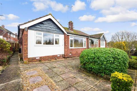 23 Dewlands, Godstone, RH9 8BS