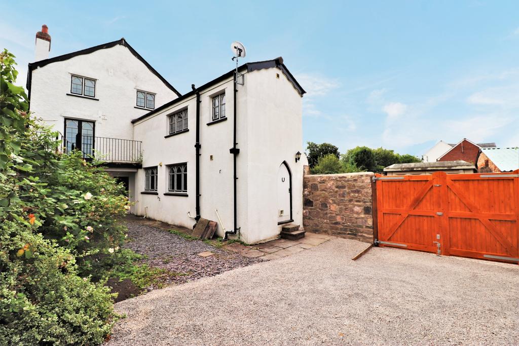 Nailers Lane, Monnow Street, NP25 3 bed end of terrace house £319,950