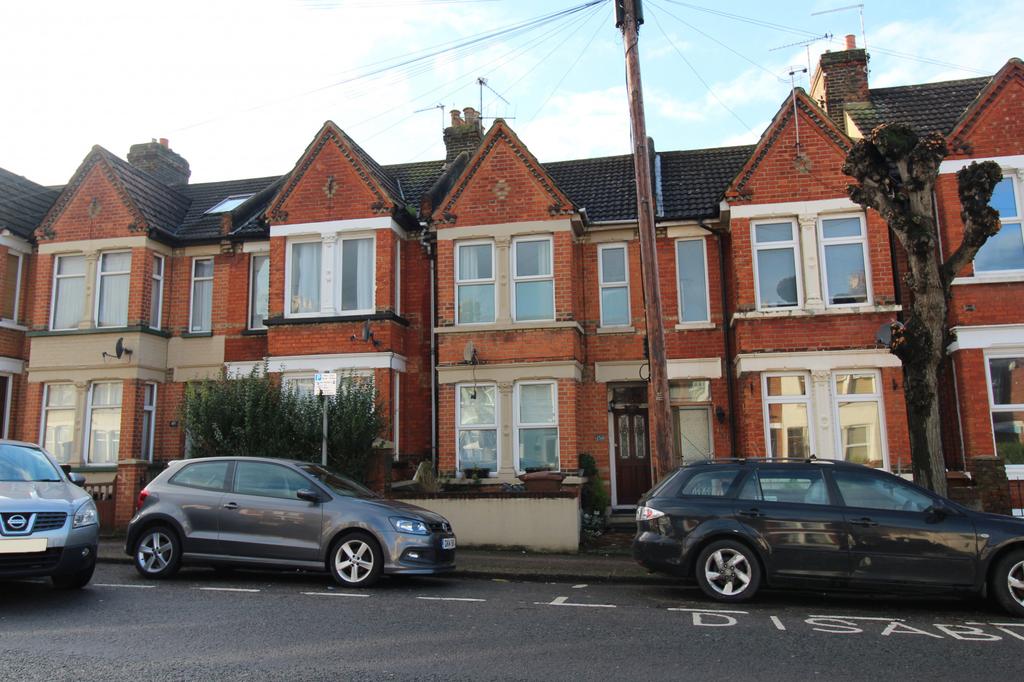 Rock Avenue, Gillingham, Kent, ME7 3 bed terraced house £260,000