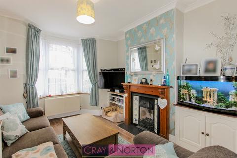 28 Dundee Road, London, SE25 4QJ