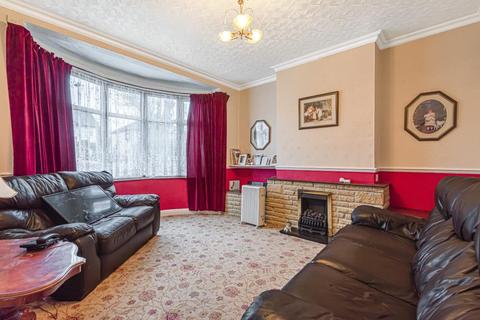 7 Oakdene Drive, Surbiton, KT5 9NQ