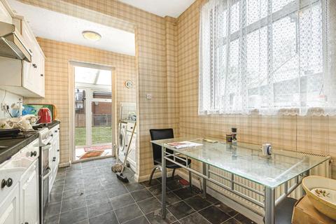 7 Oakdene Drive, Surbiton, KT5 9NQ