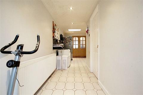 17 Catisfield Road, Enfield, EN3 6BB