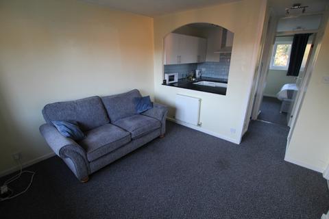 1 bedroom flat to rent, The Cloisters, Burton-On-Trent, DE15