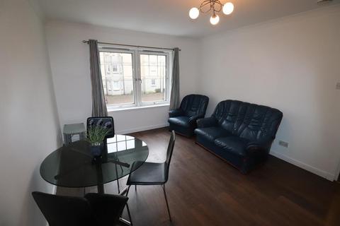 2 bedroom flat to rent, Candlemakers Lane, ,