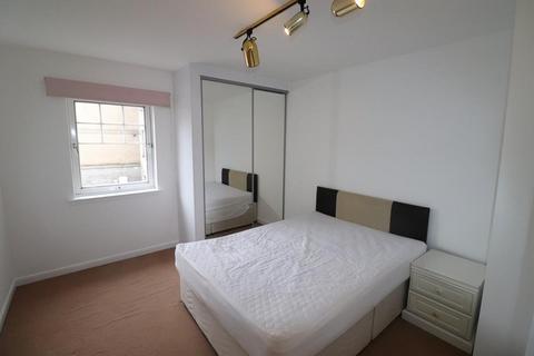 2 bedroom flat to rent, Candlemakers Lane, ,