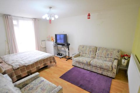 44 Eldridge Close, Feltham, TW14 9NF