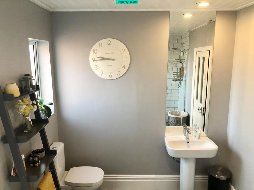 Family bathroom