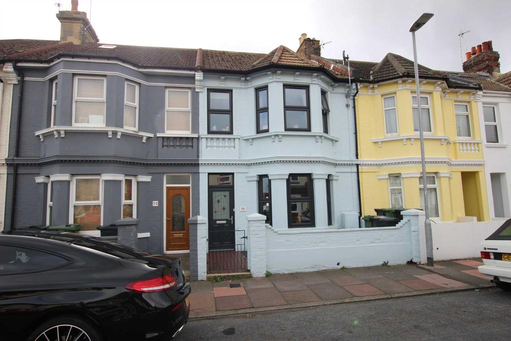 Beach Road, Eastbourne, BN22 7HA 3 bed terraced house £325,000