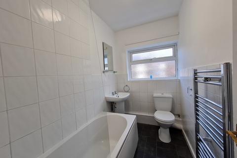 1 bedroom apartment to rent, Grove Court, Leeds LS6