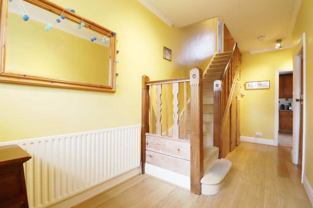 Harwood Avenue, Bromley 4 bed semidetached house £825,000