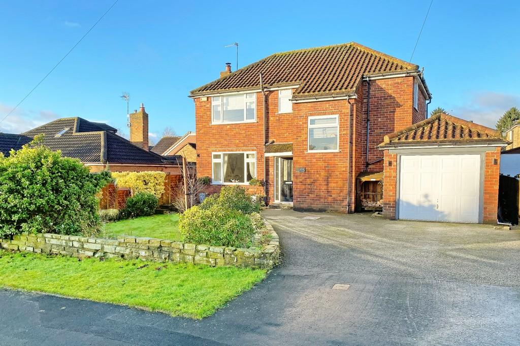 Moor Close, Killinghall, Harrogate 3 bed detached house £415,000