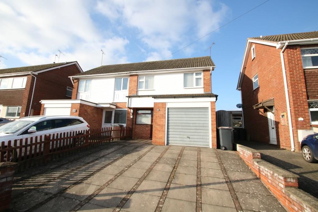 Radnor Drive, Nuneaton 3 bed semidetached house £169,950