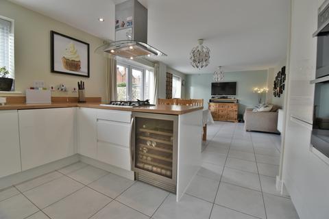 3 Sutton Crescent, Barton Under Needwood, Burton-on-trent, DE13 8FE