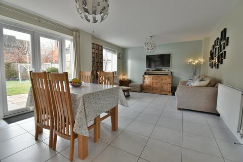 3 Sutton Crescent, Barton Under Needwood, Burton-on-trent, DE13 8FE
