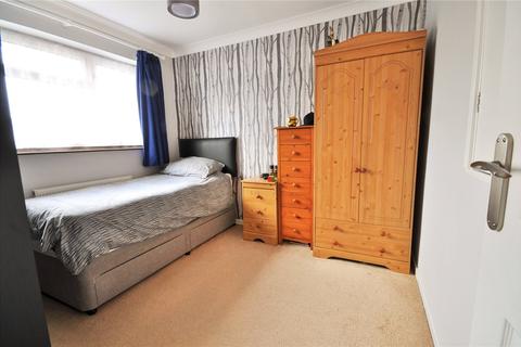 20 Amberley Close, Horsham, RH12 4LL