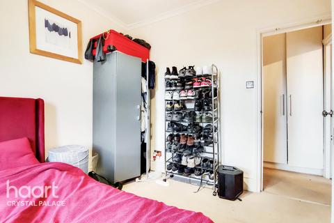 Flat 5, 4 Hermitage Road, London, SE19 3QR