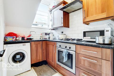 Flat 5, 4 Hermitage Road, London, SE19 3QR